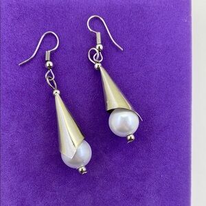 💛 Classic Silver Pearl Drop “Ice Cream Cone” Earrings